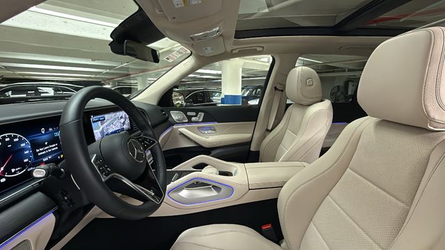Thumbnail: 2026 Mercedes-Benz GLE - 10