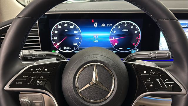 Thumbnail: 2026 Mercedes-Benz GLE - 9