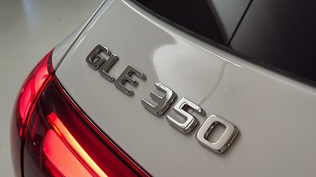 Thumbnail: 2026 Mercedes-Benz GLE - 7