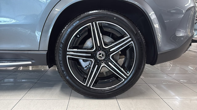 Thumbnail: 2026 Mercedes-Benz GLE - 8