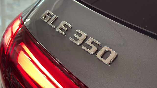 Thumbnail: 2026 Mercedes-Benz GLE - 19