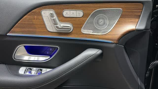 Thumbnail: 2026 Mercedes-Benz GLE - 24