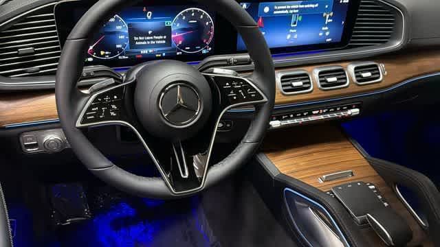 Thumbnail: 2026 Mercedes-Benz GLE - 13