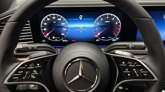 Thumbnail: 2026 Mercedes-Benz GLE - 9