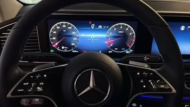 Thumbnail: 2026 Mercedes-Benz GLE - 9