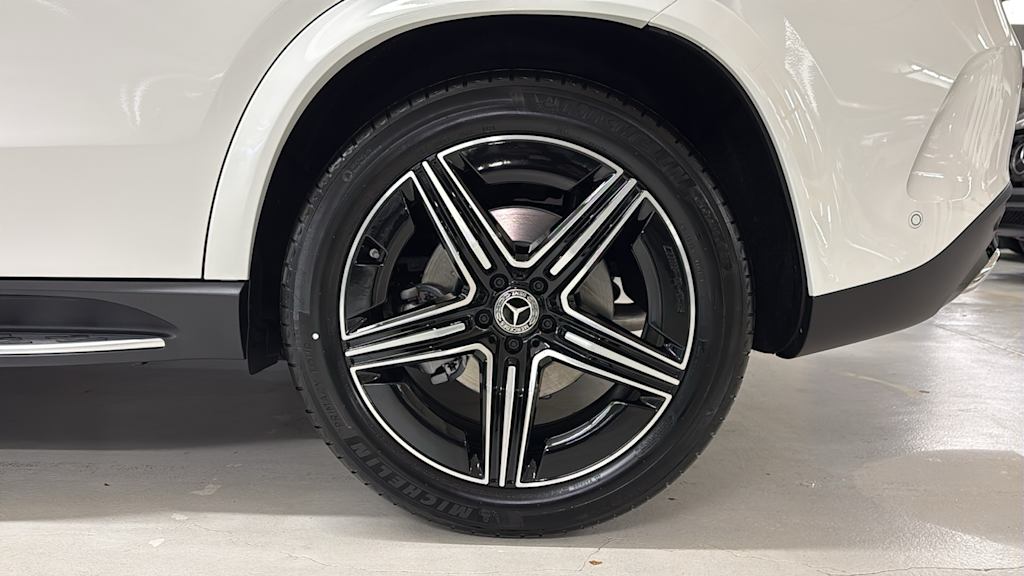 Thumbnail: 2026 Mercedes-Benz GLE - 8