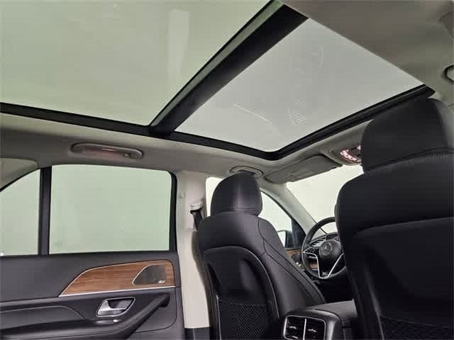 Thumbnail: 2025 Mercedes-Benz GLE - 48