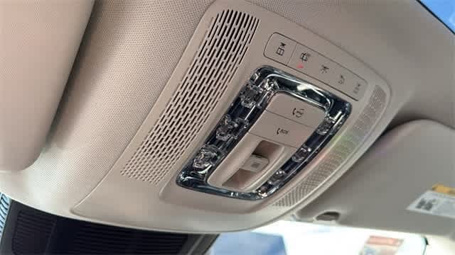 Thumbnail: 2025 Mercedes-Benz GLE - 25