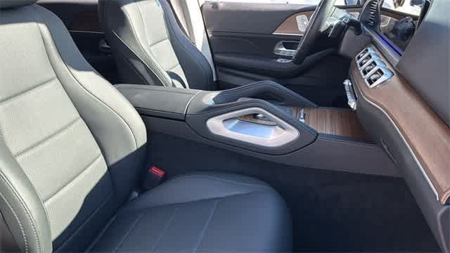 Thumbnail: 2025 Mercedes-Benz GLE - 11