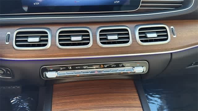 Thumbnail: 2025 Mercedes-Benz GLE - 24