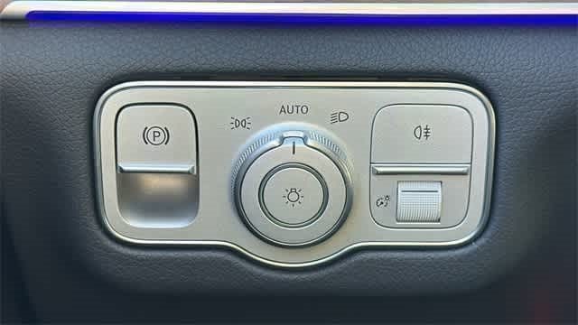 Thumbnail: 2025 Mercedes-Benz GLE - 42