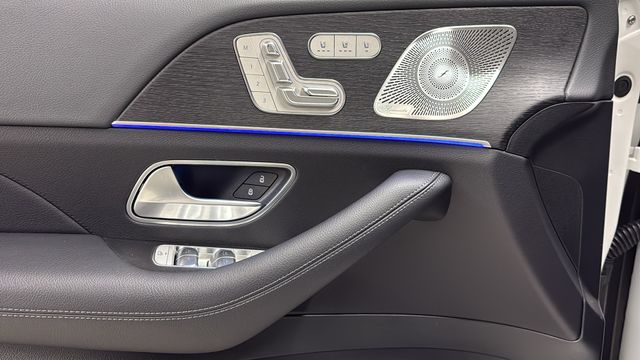 Thumbnail: 2026 Mercedes-Benz GLE - 23