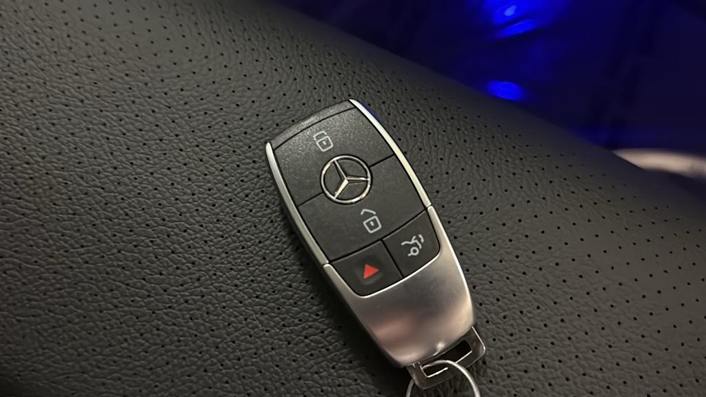 Thumbnail: 2026 Mercedes-Benz GLE - 20