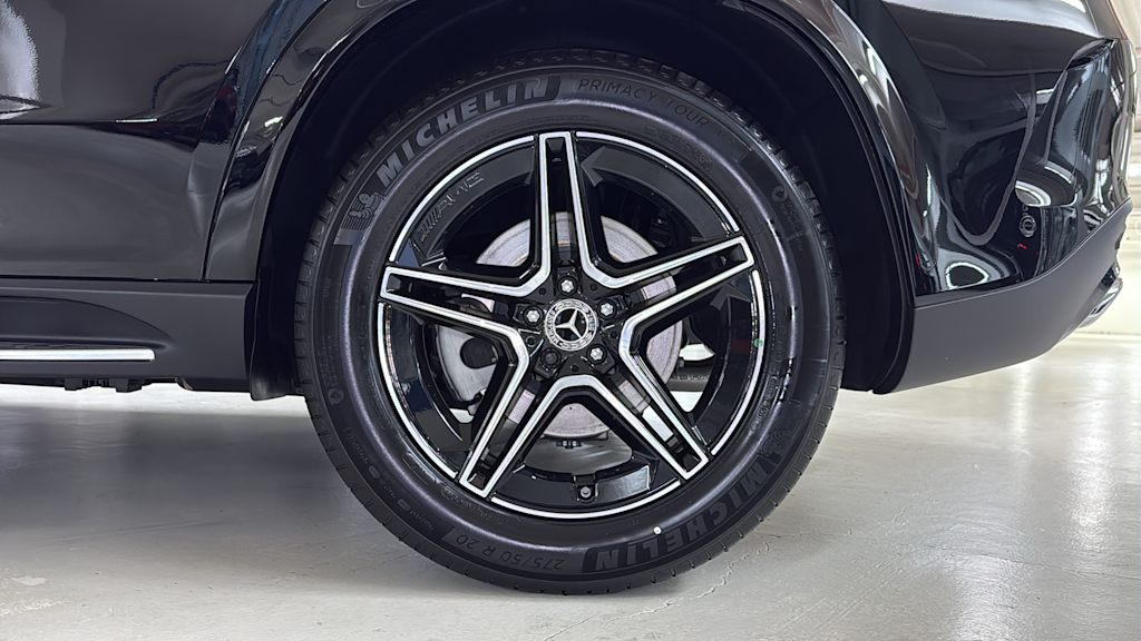 Thumbnail: 2026 Mercedes-Benz GLE - 8