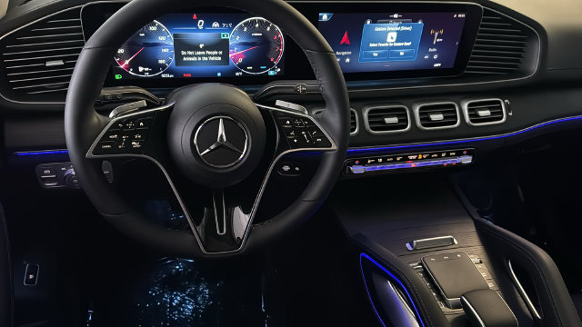 Thumbnail: 2026 Mercedes-Benz GLE - 2