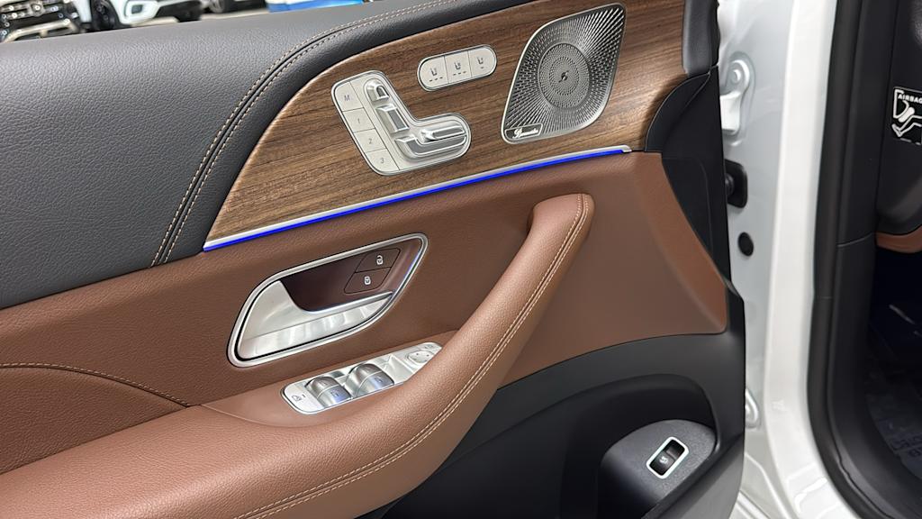Thumbnail: 2026 Mercedes-Benz GLE - 23