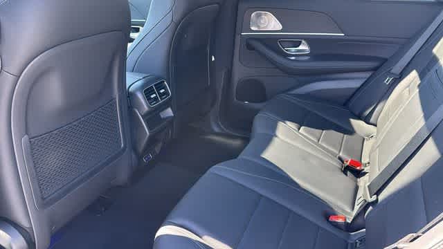 Thumbnail: 2026 Mercedes-Benz GLE - 13