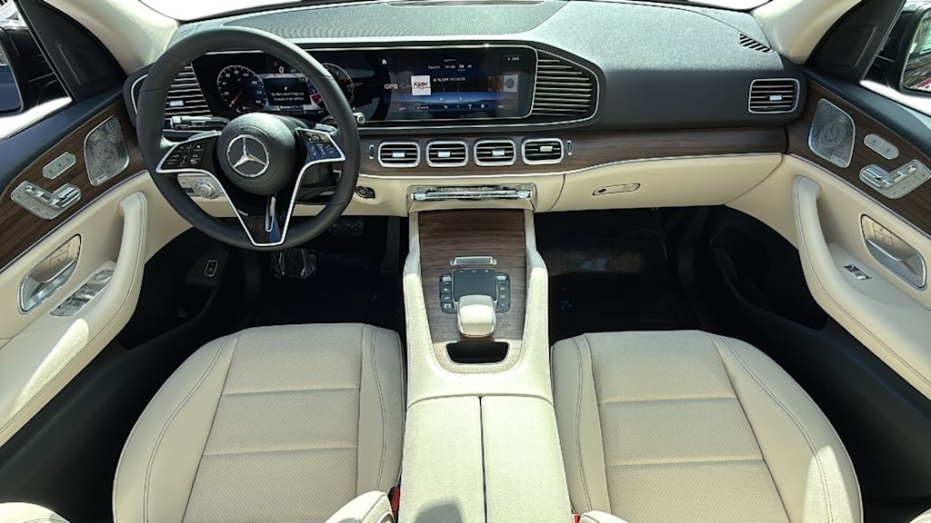 Thumbnail: 2026 Mercedes-Benz GLE - 2