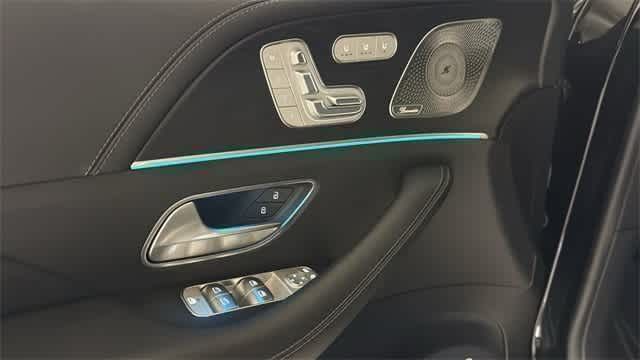 Thumbnail: 2023 Mercedes-Benz GLE - 24