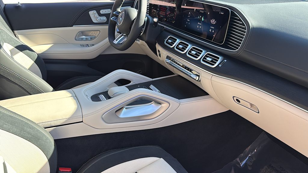 Thumbnail: 2026 Mercedes-Benz GLE - 14