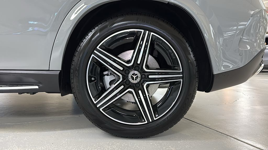 Thumbnail: 2026 Mercedes-Benz GLE - 8