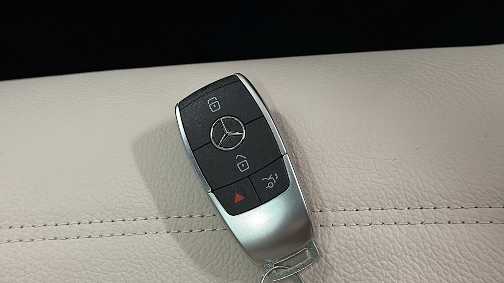 Thumbnail: 2026 Mercedes-Benz GLE - 40