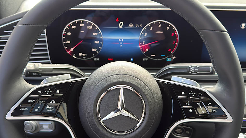 Thumbnail: 2026 Mercedes-Benz GLE - 18