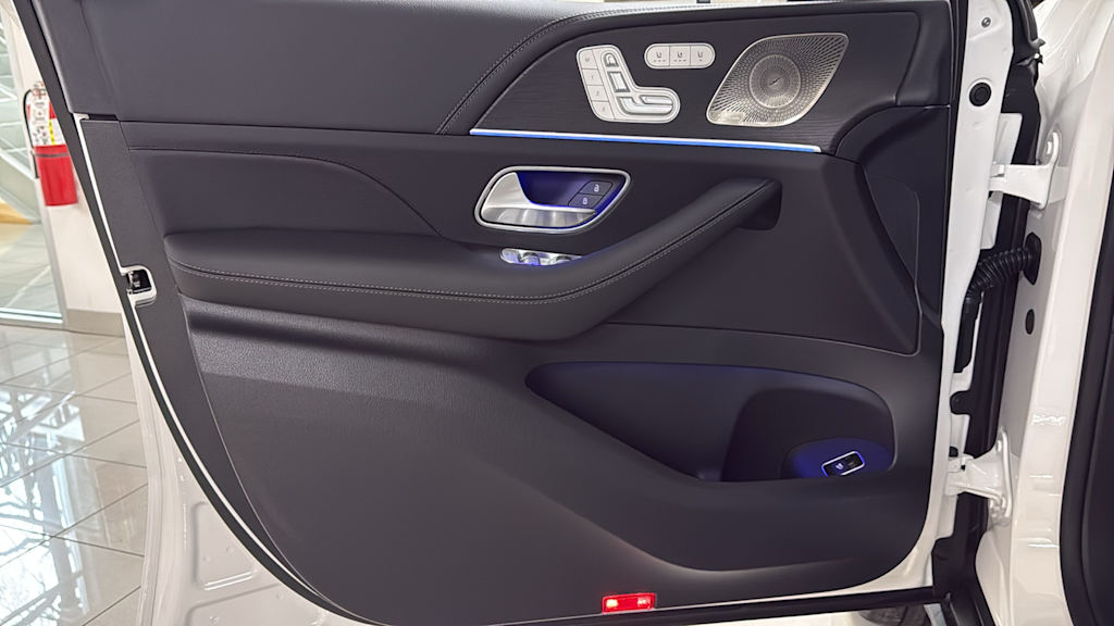 Thumbnail: 2026 Mercedes-Benz GLE - 22