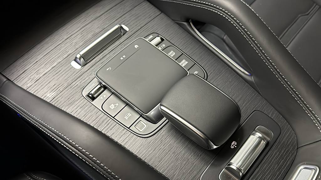 Thumbnail: 2026 Mercedes-Benz GLE - 16