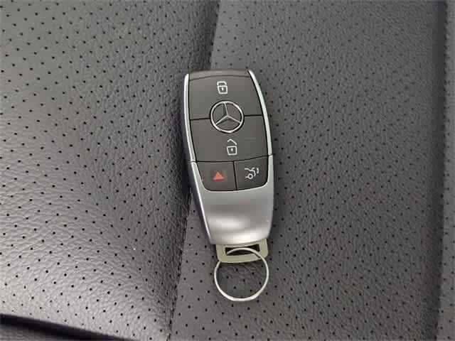 Thumbnail: 2025 Mercedes-Benz GLS - 82