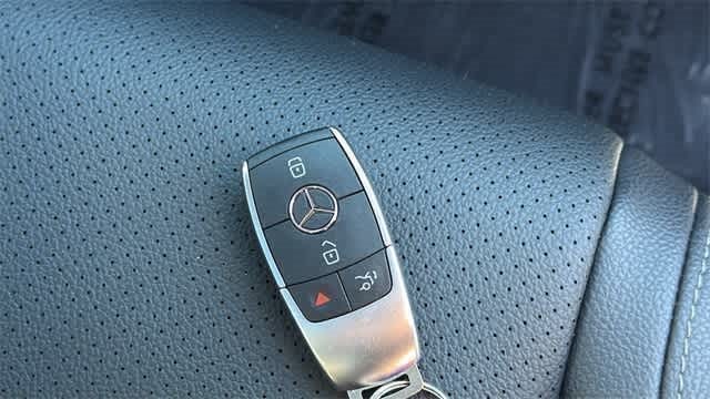 Thumbnail: 2025 Mercedes-Benz GLS - 20