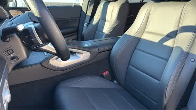 Thumbnail: 2025 Mercedes-Benz GLS - 57