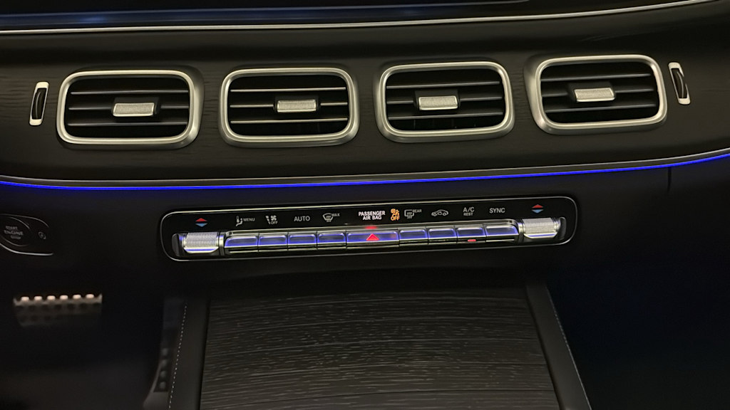 Thumbnail: 2026 Mercedes-Benz GLS - 28