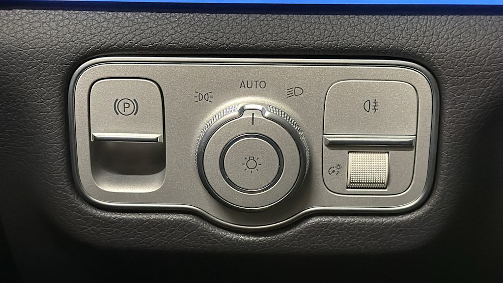 Thumbnail: 2026 Mercedes-Benz GLS - 26