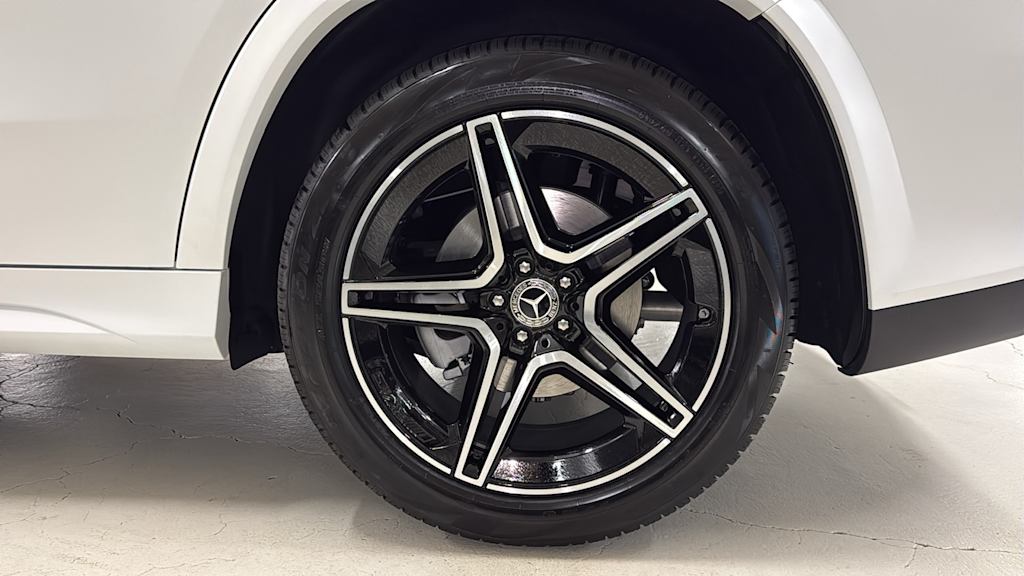 Thumbnail: 2026 Mercedes-Benz GLS - 8