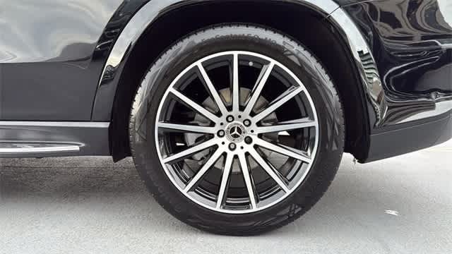 Thumbnail: 2025 Mercedes-Benz GLS - 21