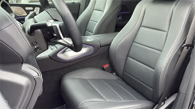 Thumbnail: 2025 Mercedes-Benz GLS - 10