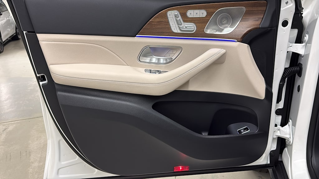 Thumbnail: 2026 Mercedes-Benz GLS - 24