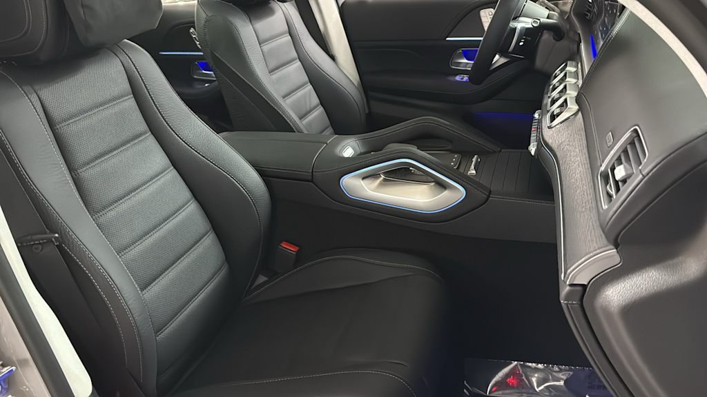 Thumbnail: 2026 Mercedes-Benz GLS - 40