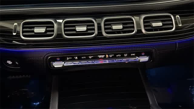 Thumbnail: 2024 Mercedes-Benz GLS - 28