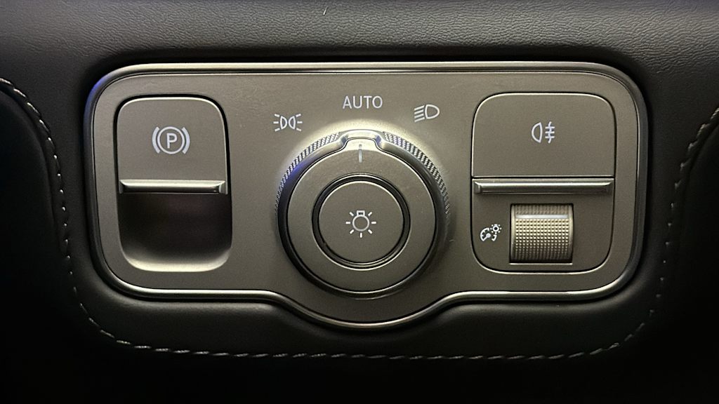Thumbnail: 2026 Mercedes-Benz GLS - 25