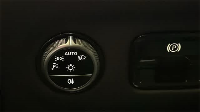 Thumbnail: 2025 Mercedes-Benz EQE - 25