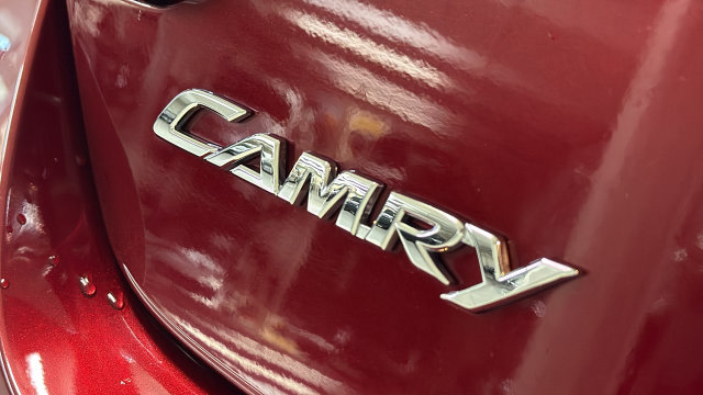 Thumbnail: 2017 Toyota Camry - 21