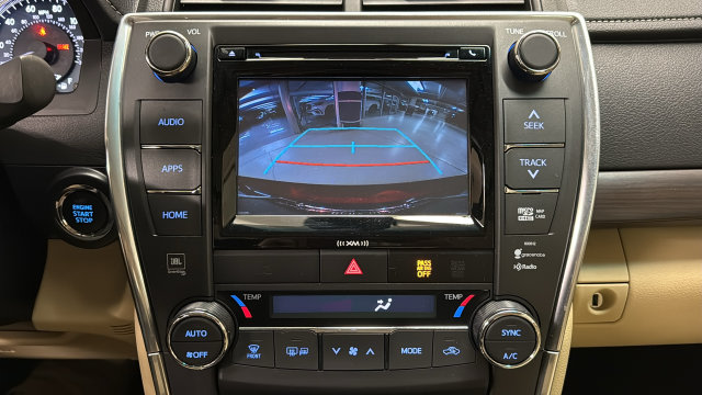 Thumbnail: 2017 Toyota Camry - 28