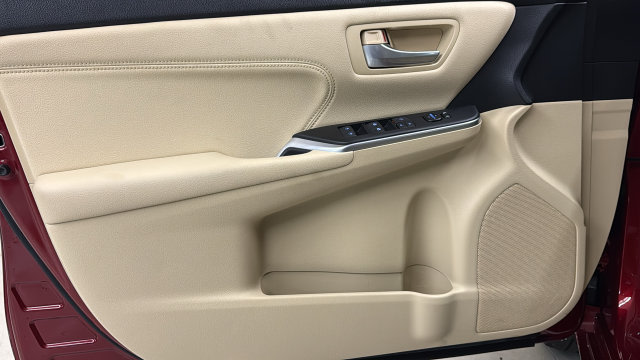 Thumbnail: 2017 Toyota Camry - 23