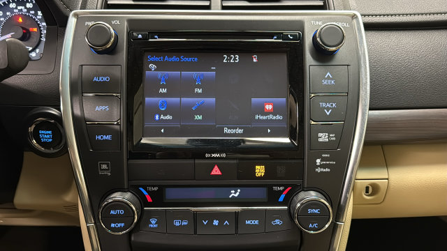 Thumbnail: 2017 Toyota Camry - 15