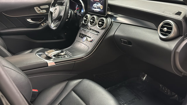 Thumbnail: 2015 Mercedes-Benz C-Class - 37