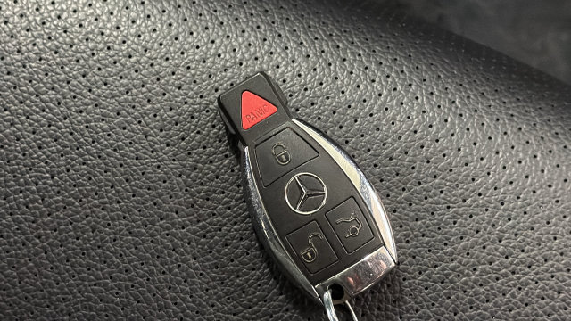 Thumbnail: 2015 Mercedes-Benz C-Class - 18