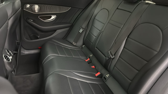 Thumbnail: 2015 Mercedes-Benz C-Class - 32
