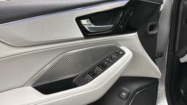 Thumbnail: 2022 Acura MDX - 24